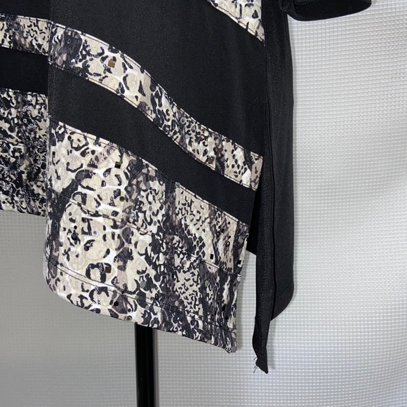 NWOT Black/Cream Top with Asymmetric Hem - Picture 10 of 15